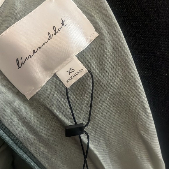 Line & Dot Maya Dress Size XS - Picture 4 of 5